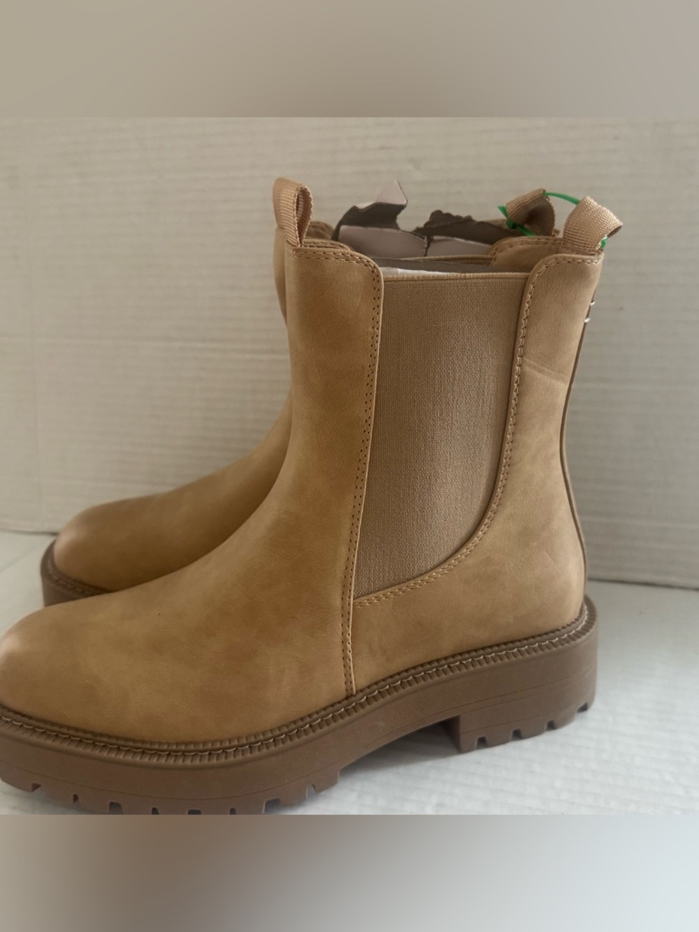 Dream Pairs Ankle Boot Chelsea lug Boots Block Heel Platform Booties Tan‎ size 9 - Picture 9 of 10